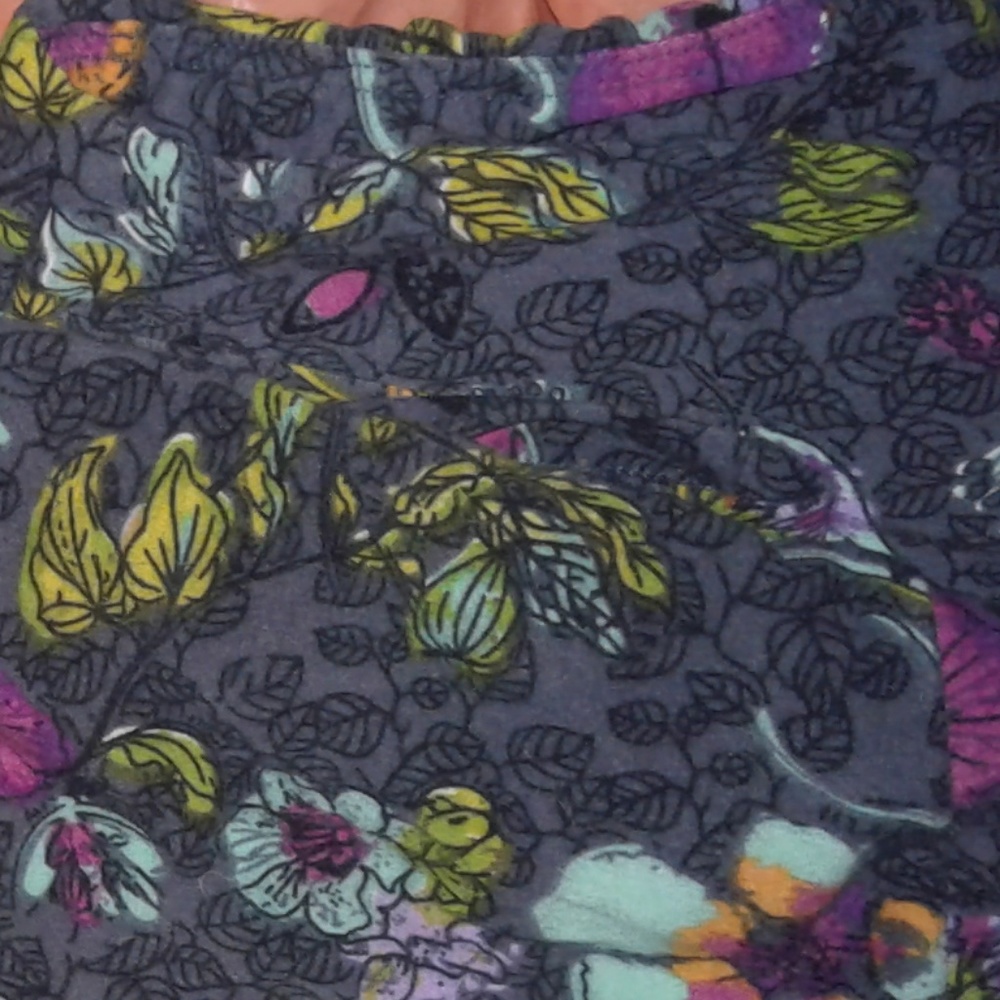 Lularoe OS (0-12) Flower/leaf Legging